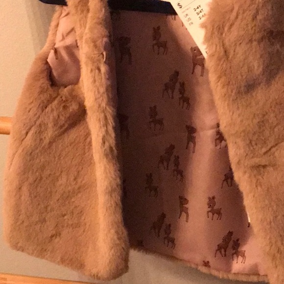 H&M size 4T Faux fur vest is New with Tags - Picture 6 of 6